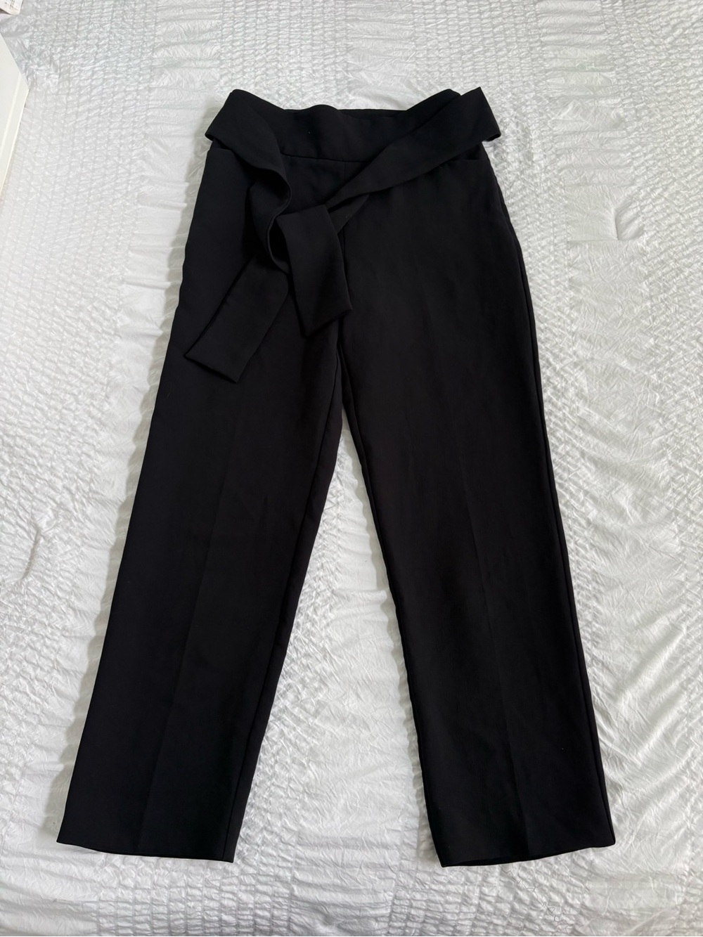 Aritzia/Wilfred High-Waist Black Tie-Belt Trousers